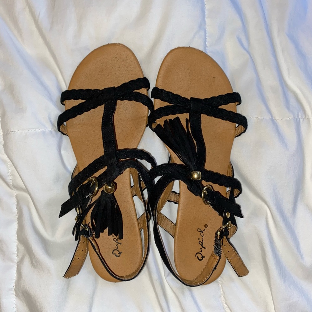 women’s sandals